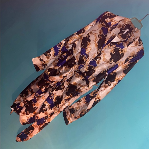 Elegant Blue and Gold Patterned dress - Picture 2 of 14